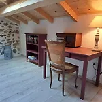 Renove Avec Charme, Cour Privee, Proche Puy-en-velay Et Tresors De La Haute-loire - Fr-1-582-473 Holiday home *