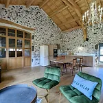 Renove Avec Charme, Cour Privee, Proche Puy-en-velay Et Tresors De La Haute-loire - Fr-1-582-473