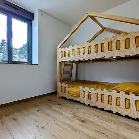 Renove Avec Charme, Cour Privee, Proche Puy-en-velay Et Tresors De La Haute-loire - Fr-1-582-473